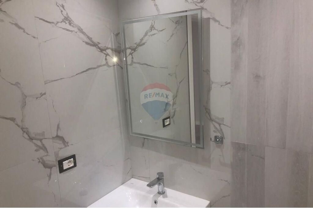 Building - For Rent - Kodra e Priftit, Tirana