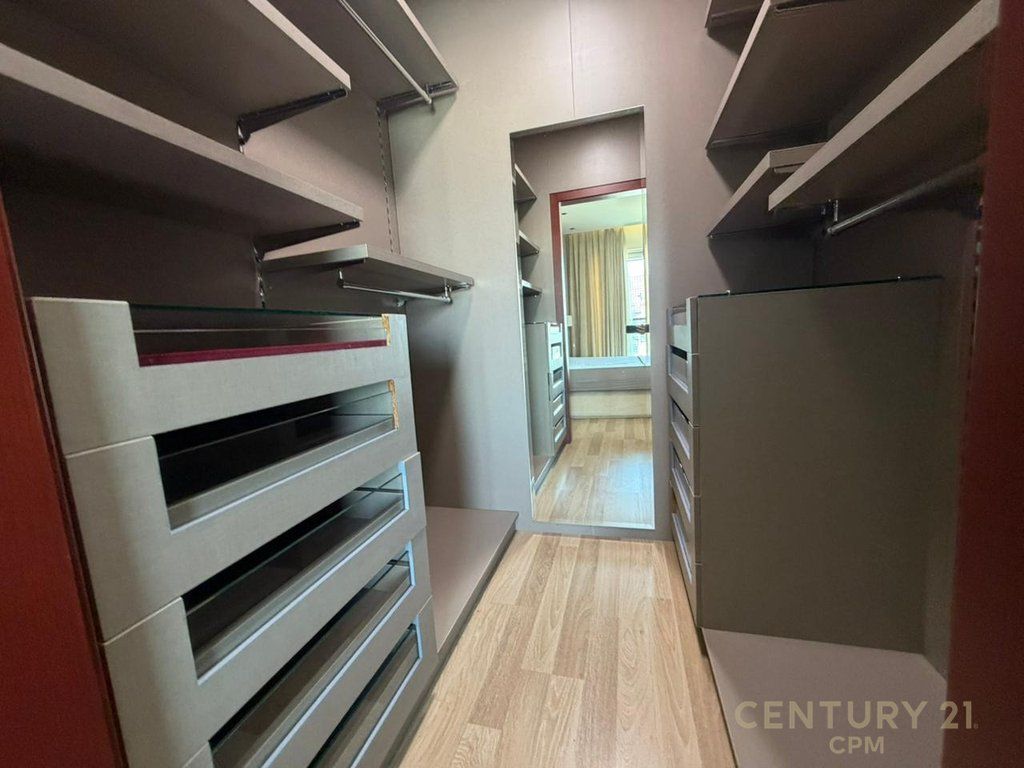 Appartamento 2+1 in affitto a Ambasador 3