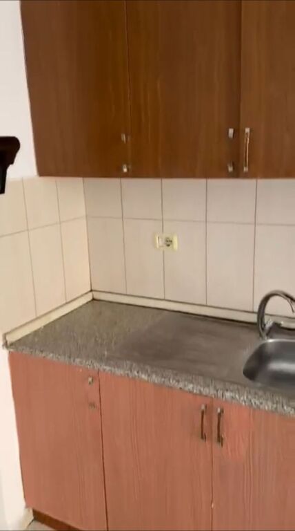 Apartament me qera 1+1