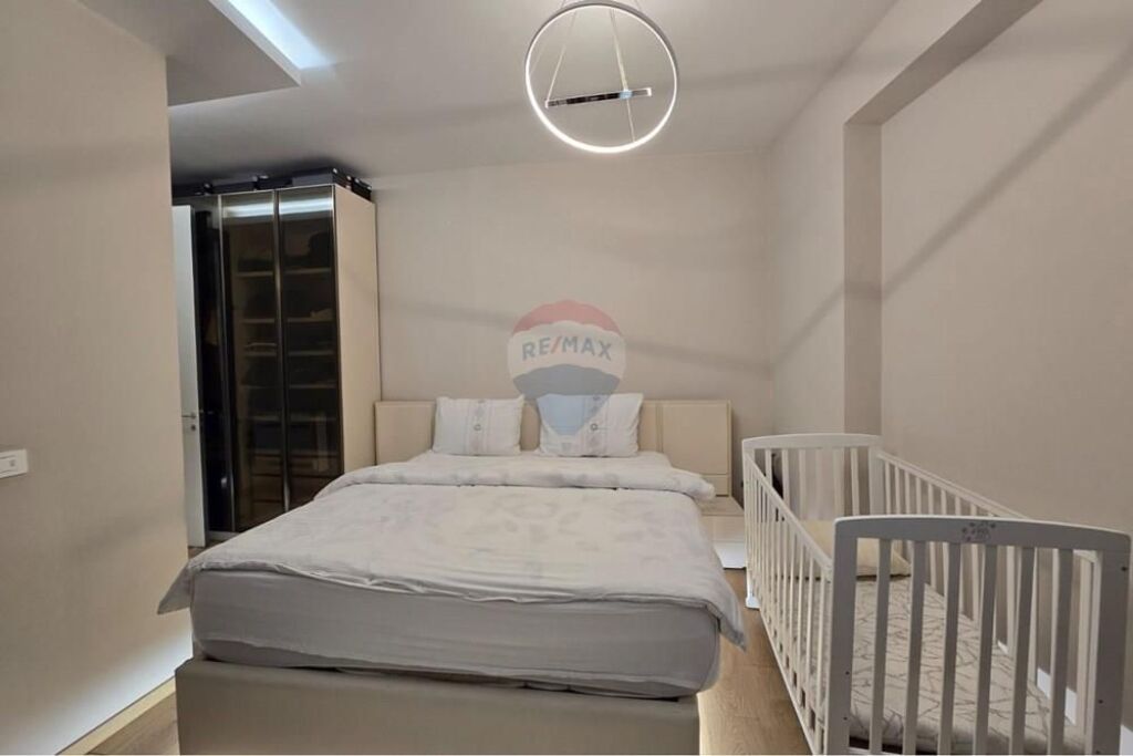 Apartment 2+1 for sale at Kmuna e Parisit !