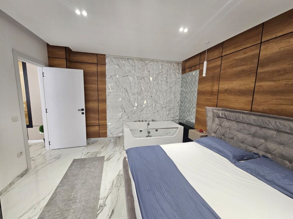 2+1 APARTMENT FOR SALE ON THE BEACH, DURRËS – NEAR PELIKAN PASTRY SHOP