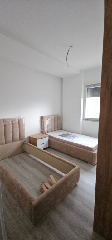 👉 Apartment 2+1 for rent 📍 Paskuqan ✨ Never inhabited before 🏢 4th floor with elevator  💶 Price: 500€ / month  