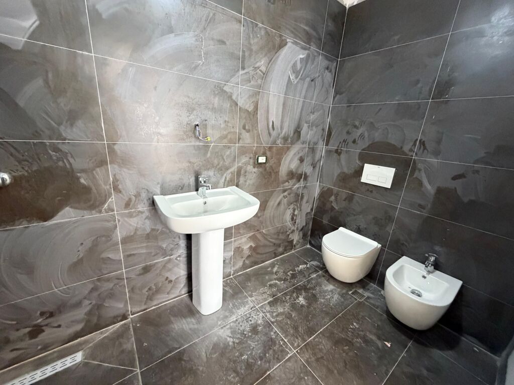 📣 SHITET Apartament 3+1+2 📍 Komuna e Parisit ✨  