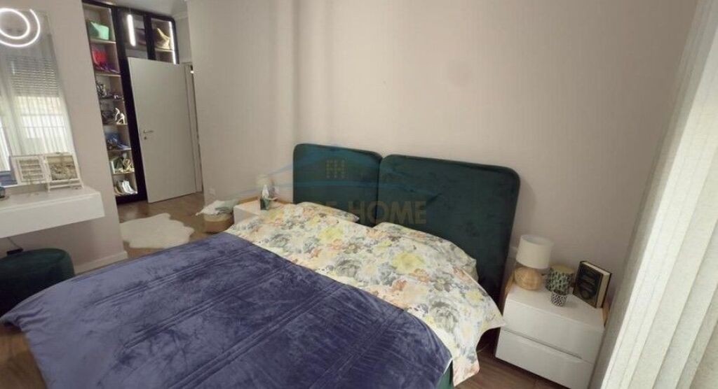 Shitet, Apartament 2+1+Post Parkimi, Rruga Jordan Misja, Tirane.