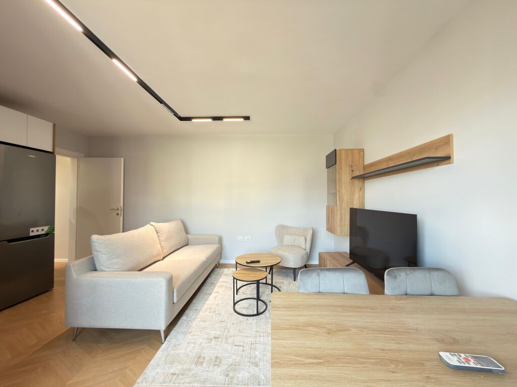 Apartament 1+1 ne shitje! Qender/ Selvia