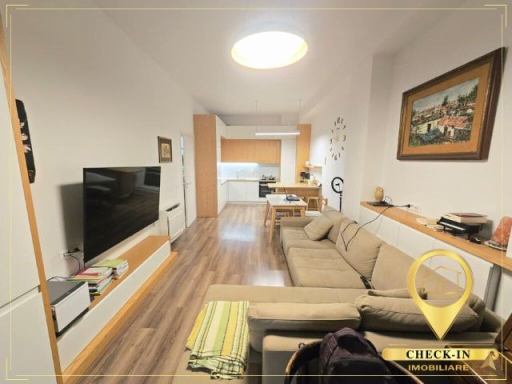Shitet apartament 2+1+2 tek Pazari i Ri