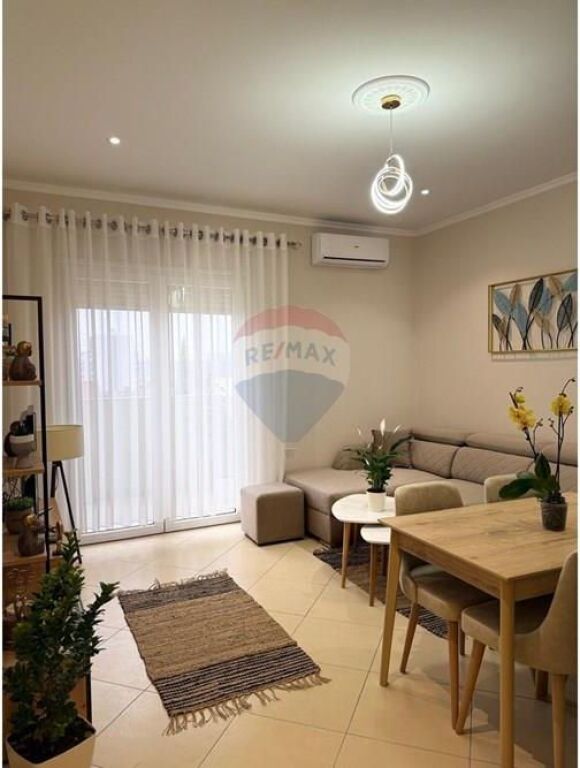 🏡 Apartament 1+1 për Qira – Rruga e Kavajës
