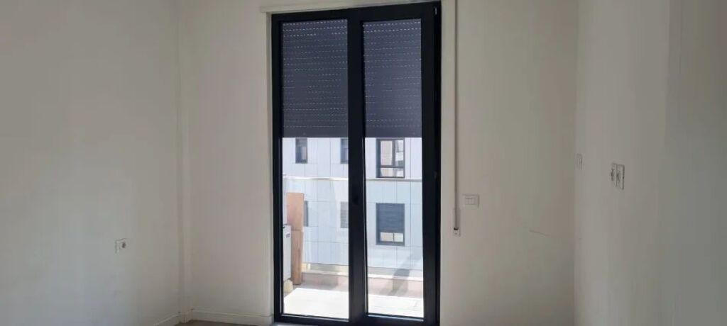 JEPET ZYRE ME QERA 64M2 PORCELAN