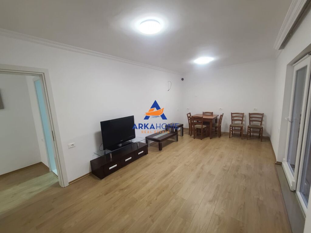 JEPET APARTAMENT ME QERA 2+1+BALLKON "PALLATI 2 , RRUGA LUIGJ GURAKUQI" 120.000 LEKE