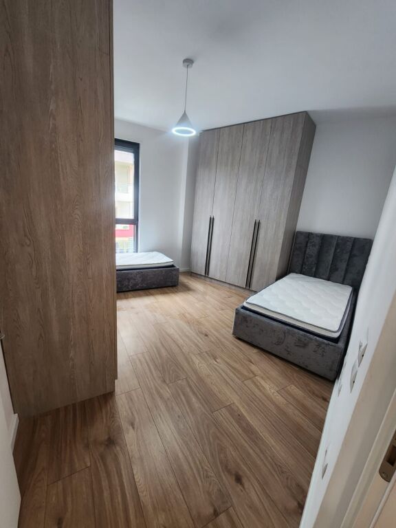 Affittasi 2+1+2 Giardino Zoologico 850€