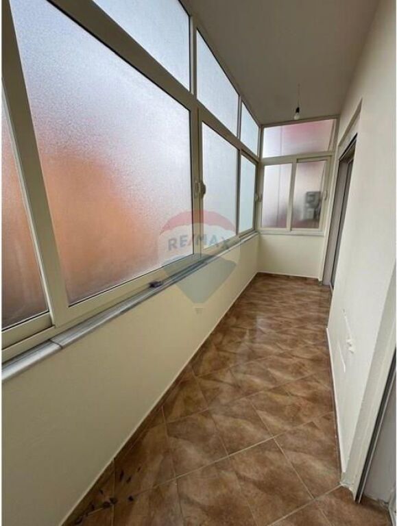 Shitet apartament 1+1 në Don Bosko