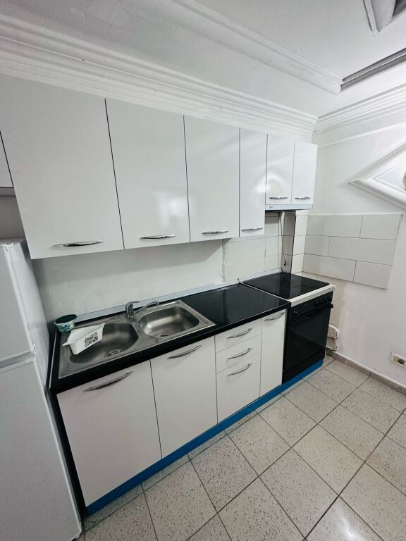 Jepet Me Qera Apartament 2+1+1 Ballkon