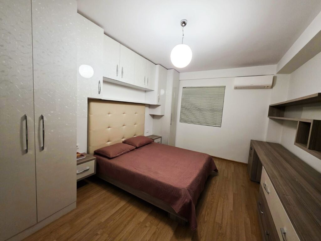 JEPET ME QERA APARTAMENT 4+1 – RRUGA MINE PEZA .