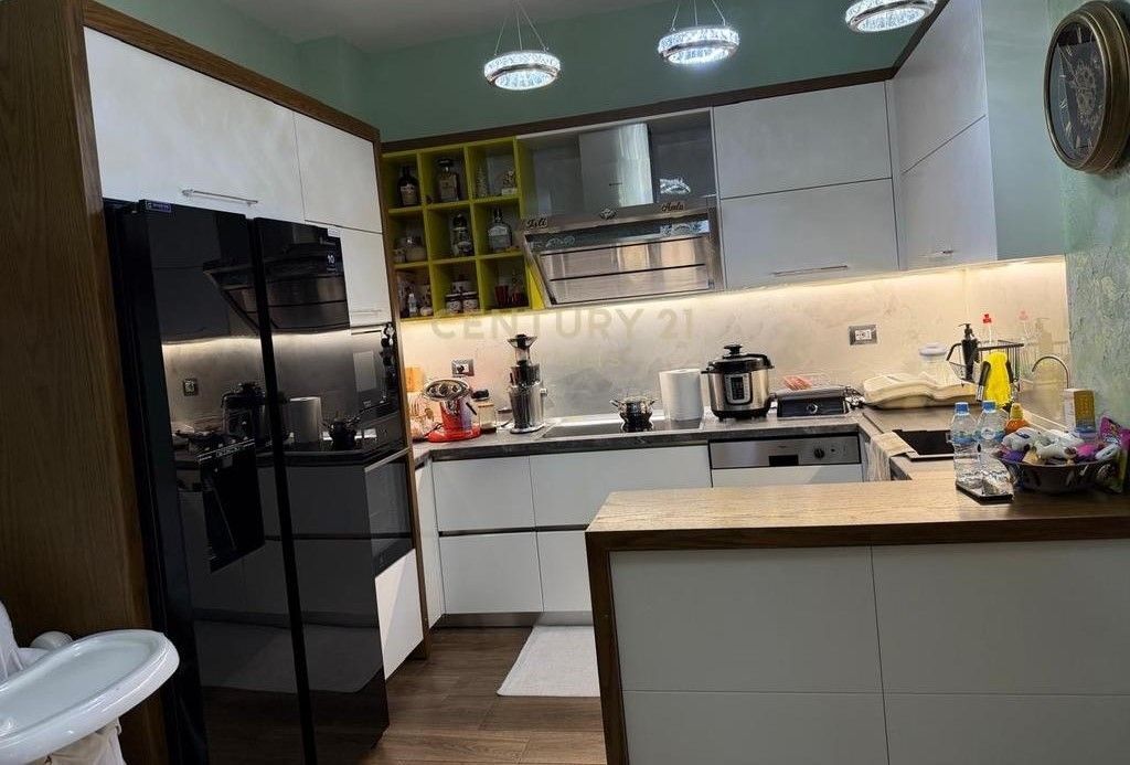 Vendiamo appartamento 2+1 premium a Fresk