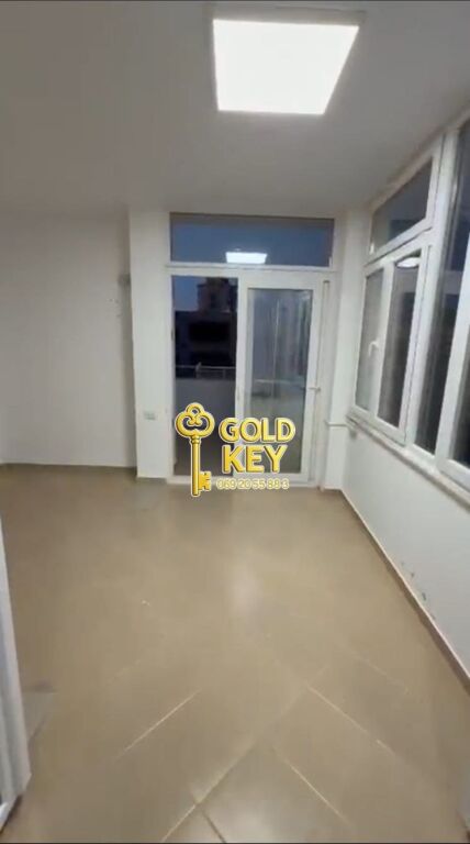 SHITET 2+1+2+2 BALLKONE VIJE E PARE DHE PAMJE ME DETIN