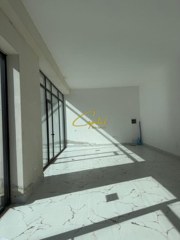 DYQAN ME QIRA 58 M2 QENDER 1.740 EURO