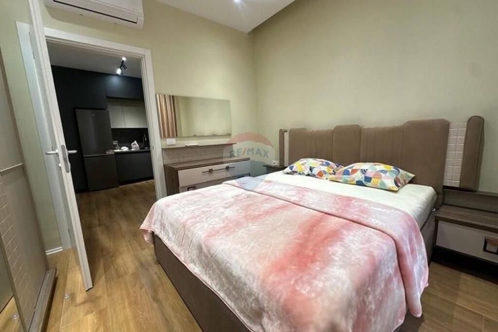 APARTAMENT 1+1 PER SHITJE TEK GALERIA ROMA!