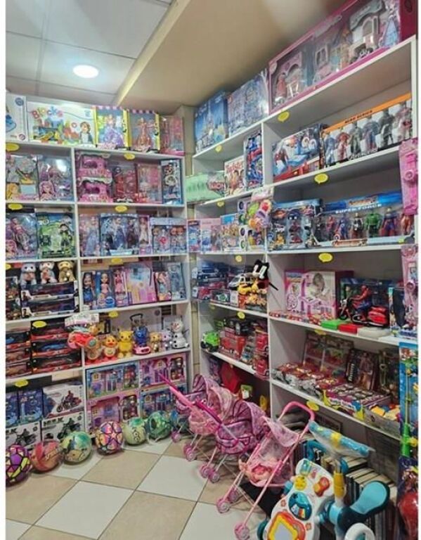 Vendita attività - In Affitto - Centro Kristal, Tirana