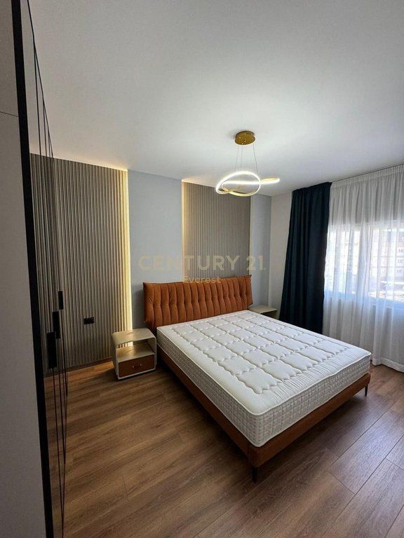RESIDENCA LAKE LAND, JAPIM ME QIRA APARTAMENT 1+1+POST PARKIMI