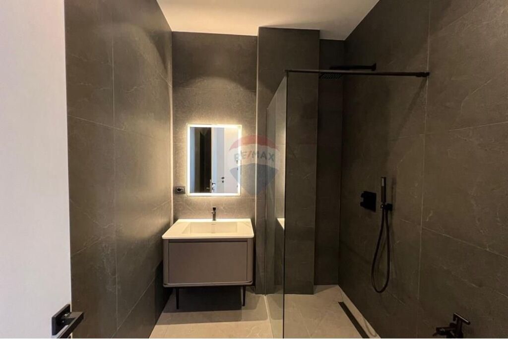 Vilë - Për Qira - Vilat Forest, Tiranë