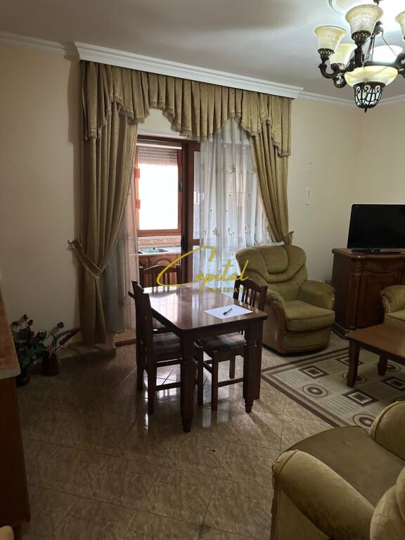 VENDESI APPARTAMENTO 2+1 XHAMLLIKU 135.000 EURO