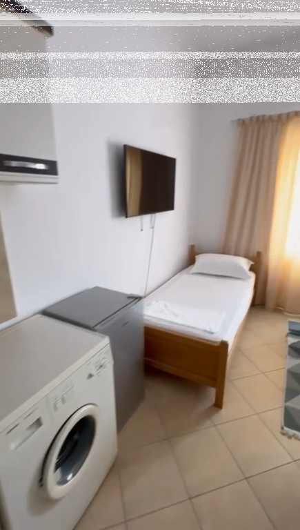 Monolocale in affitto a 5 maji !  