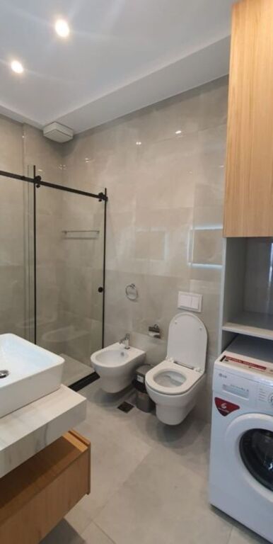 JAPIM ME QIRA APARTAMENT LUKSOZ 1+1 + POST PARKIMI