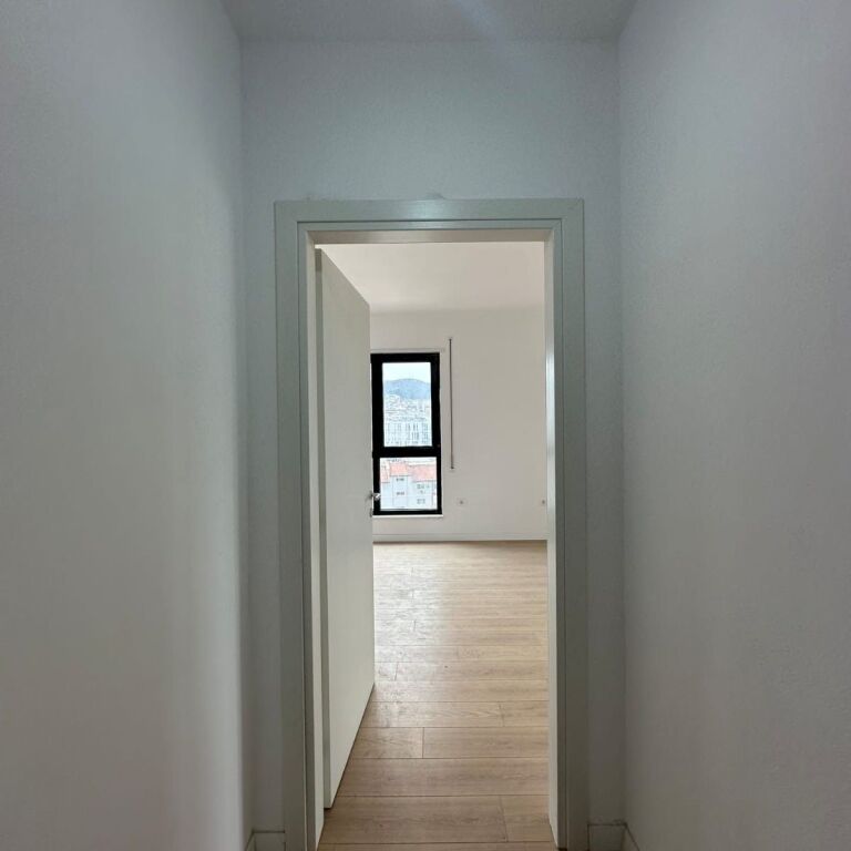 🏡✨ Apartament 3+1 për Shitje – Komuna e Parisit ✨🏡