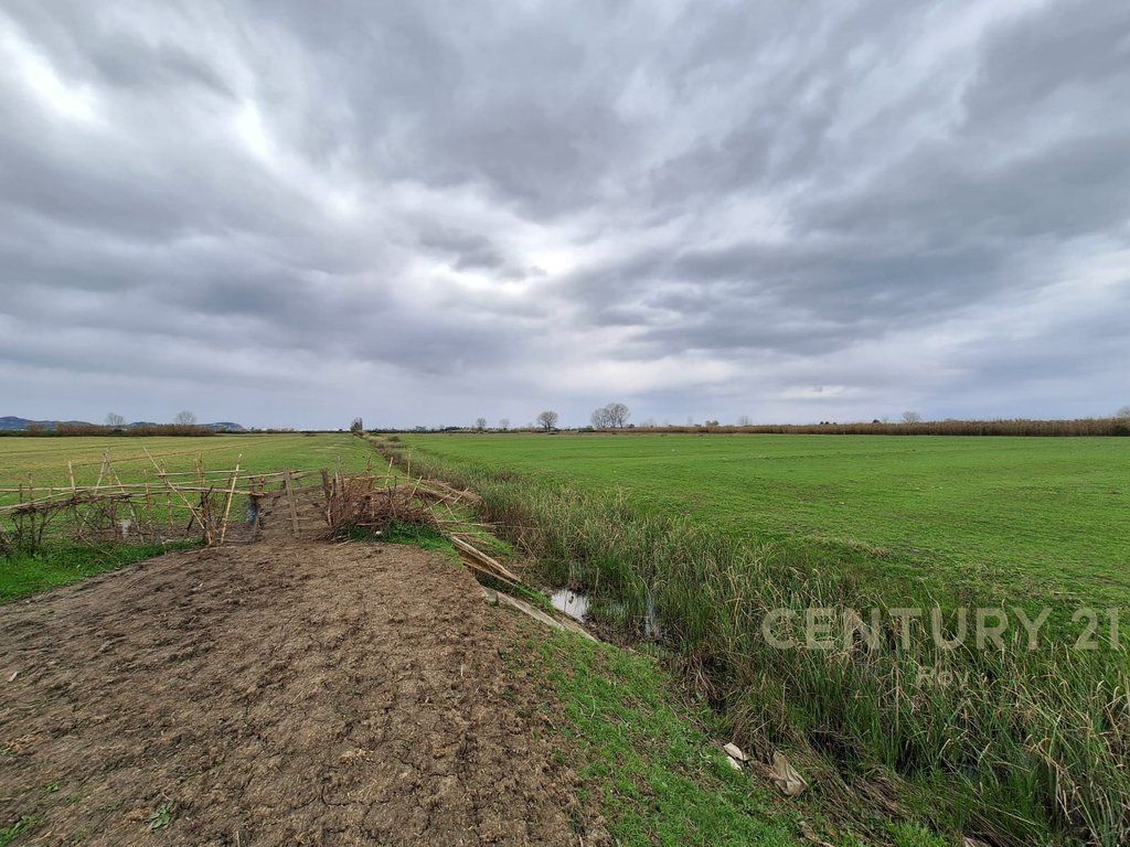 Terreno in Vendita a Bisht Kamez, Durrës - 160000€ | 9208 m²