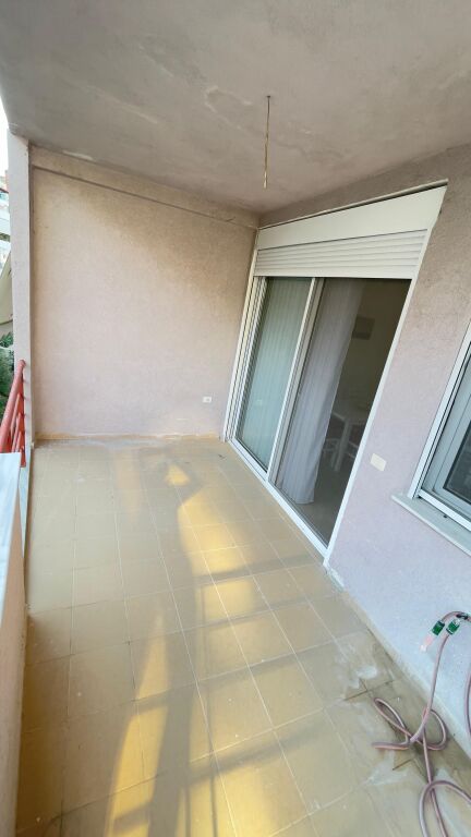 QIRA , APARTAMENT MODERN 2+1 , KODRA E DIELLIT