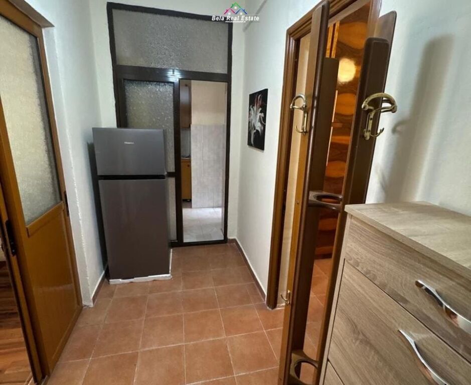 Apartament Me Qera 1+1 Ne Bllok (ID B211440) Tirane