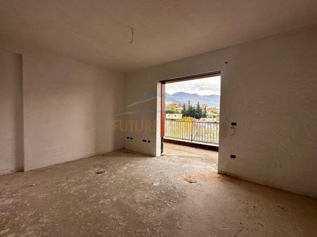 In vendita, Appartamento 3+1+2, Paskuqan