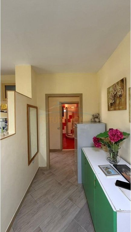 Affitto, Appartamento 1+1, Fresk, Tirana.