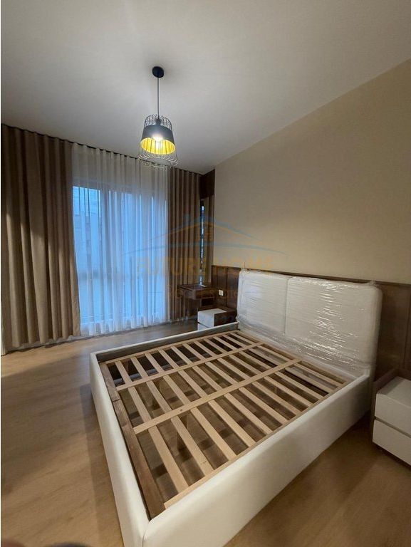 Qera, Apartament 2+1+ Post Parkimi, Green Valley, Tiranë.