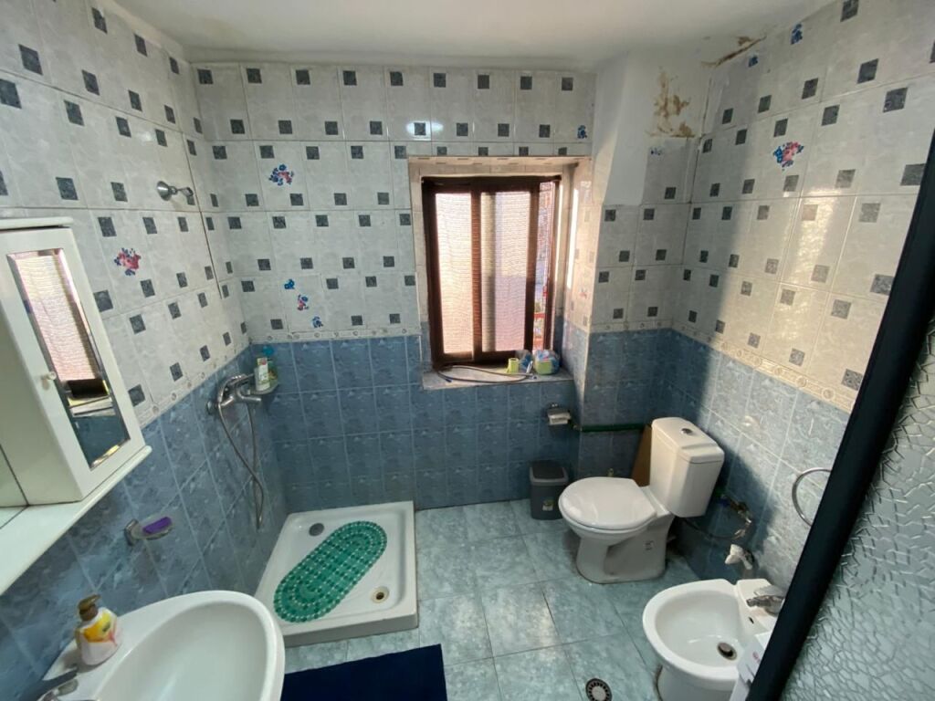 Qera, Apartament, 2+1 , Rruga e Elbasanit , Tirane . Empire66653