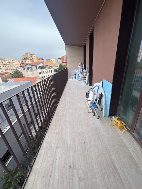 Jepet me qera ambient per zyra