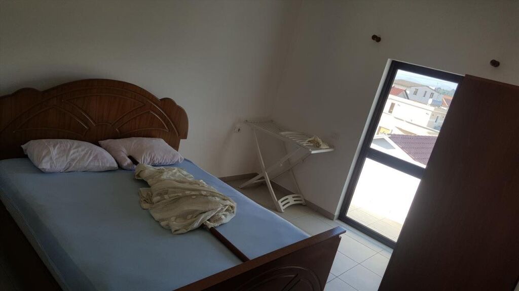 APARTMENT 1+1. 25000 LEKE, BAR IT'S OK. FORMER ELECTRIC MARKET