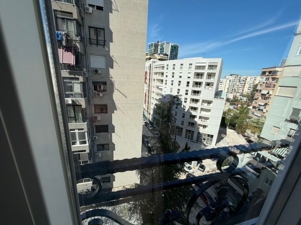 Jepet me qera 1+1 te Lion Park mobiluar kat 2 ashensor 600 eu