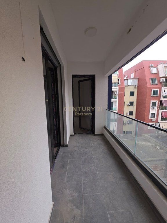 OKAZION - SHESIM APARTAMENT 2+1+2 – KOMUNA E PARISIT PRANE BAR "OSLO"  280,000€