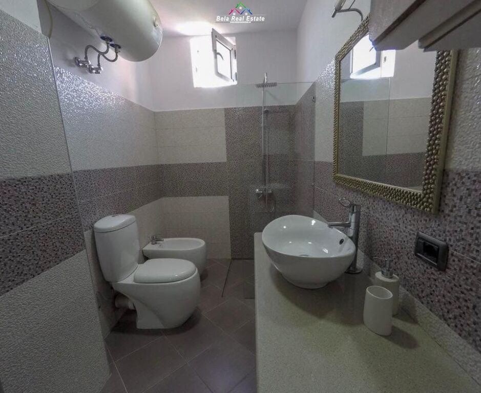 Appartamento In Affitto 1+1 A Myslym Shyr (ID B2101602) Tirana