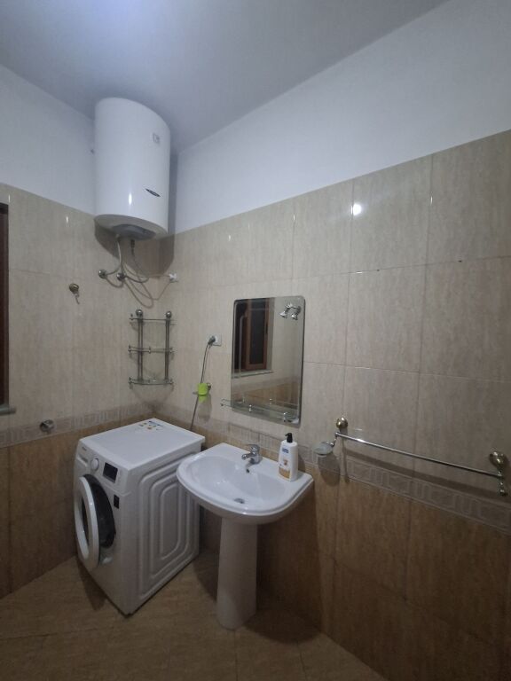 Apartament me qera - Astir