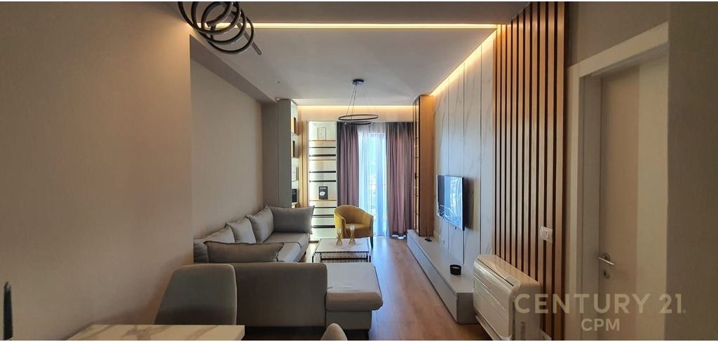 GARDEN BUILDING LUXURY APARTMENT FOR RENT 1+1 + PARKING SPACE