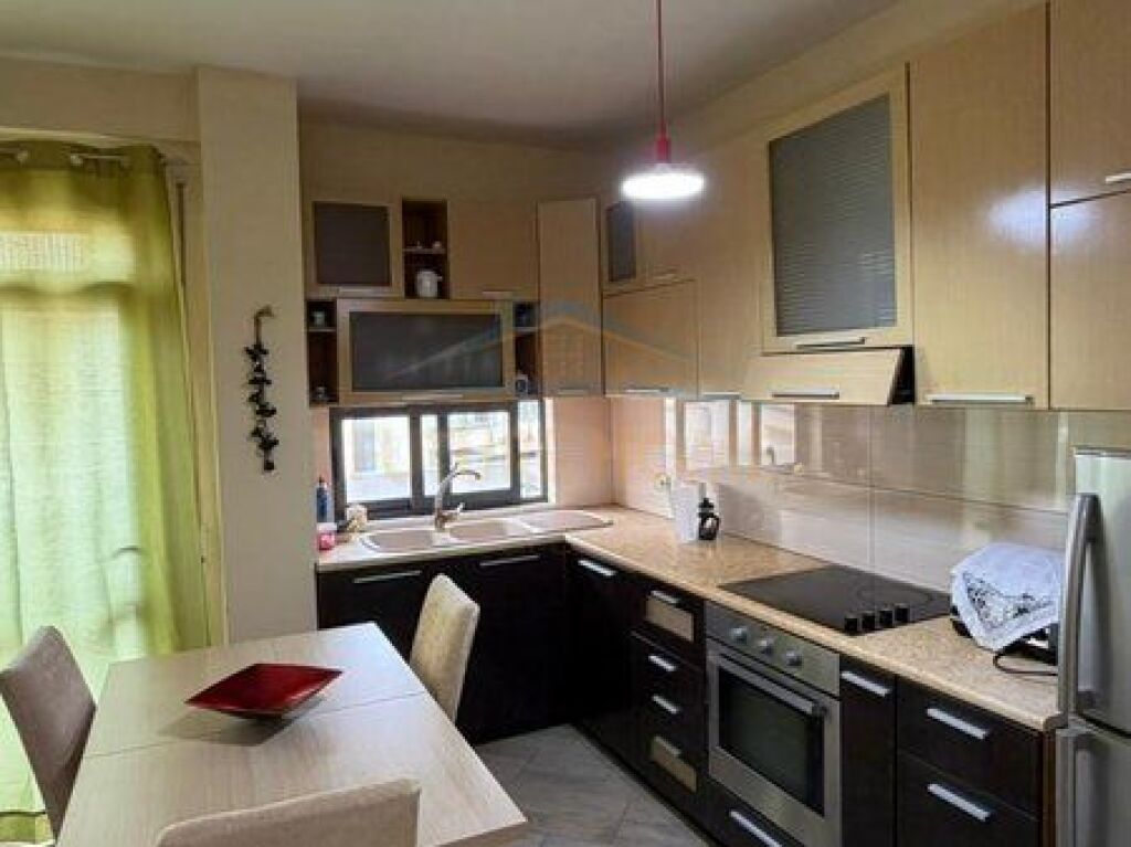 Affitto, Appartamento 1+1, Fresk, Tirana.