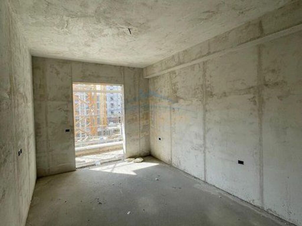 Shitet, Apartament 2+1, Paskuqan, Tirane . Empire66629