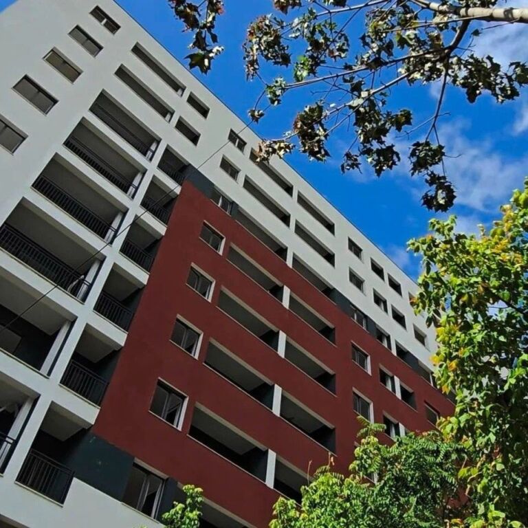 📌 Vendesi in vendita Appartamento 2+1 – Complesso Mirabella, Xhamllik 📍