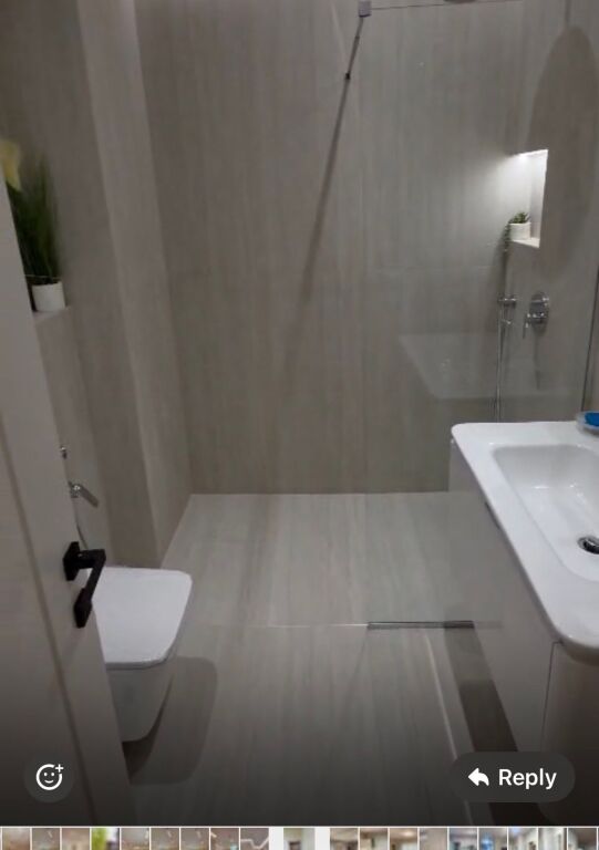 Ambjent me qera perballe Coin