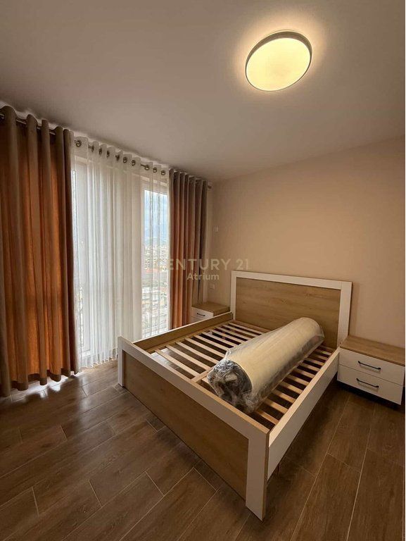 JEPET ME QIRA APARTAMENT 2+1 TEK SHKOLLA E BASHKUAR! 650 € /Muaj