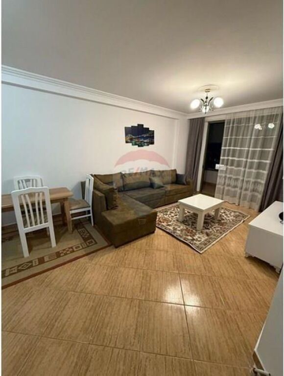 Apartament 2+1 për qira te Komuna Parisit