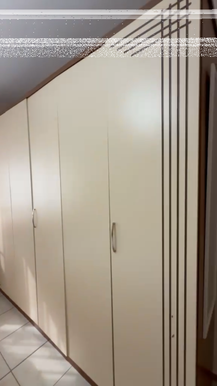 Apartament 1+1, Mine Peza!