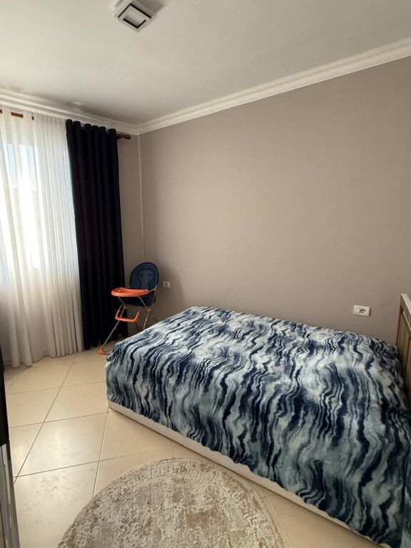 SHITET APARTAMENT 2+1 PRANE UJSJELLESIT, DURRES